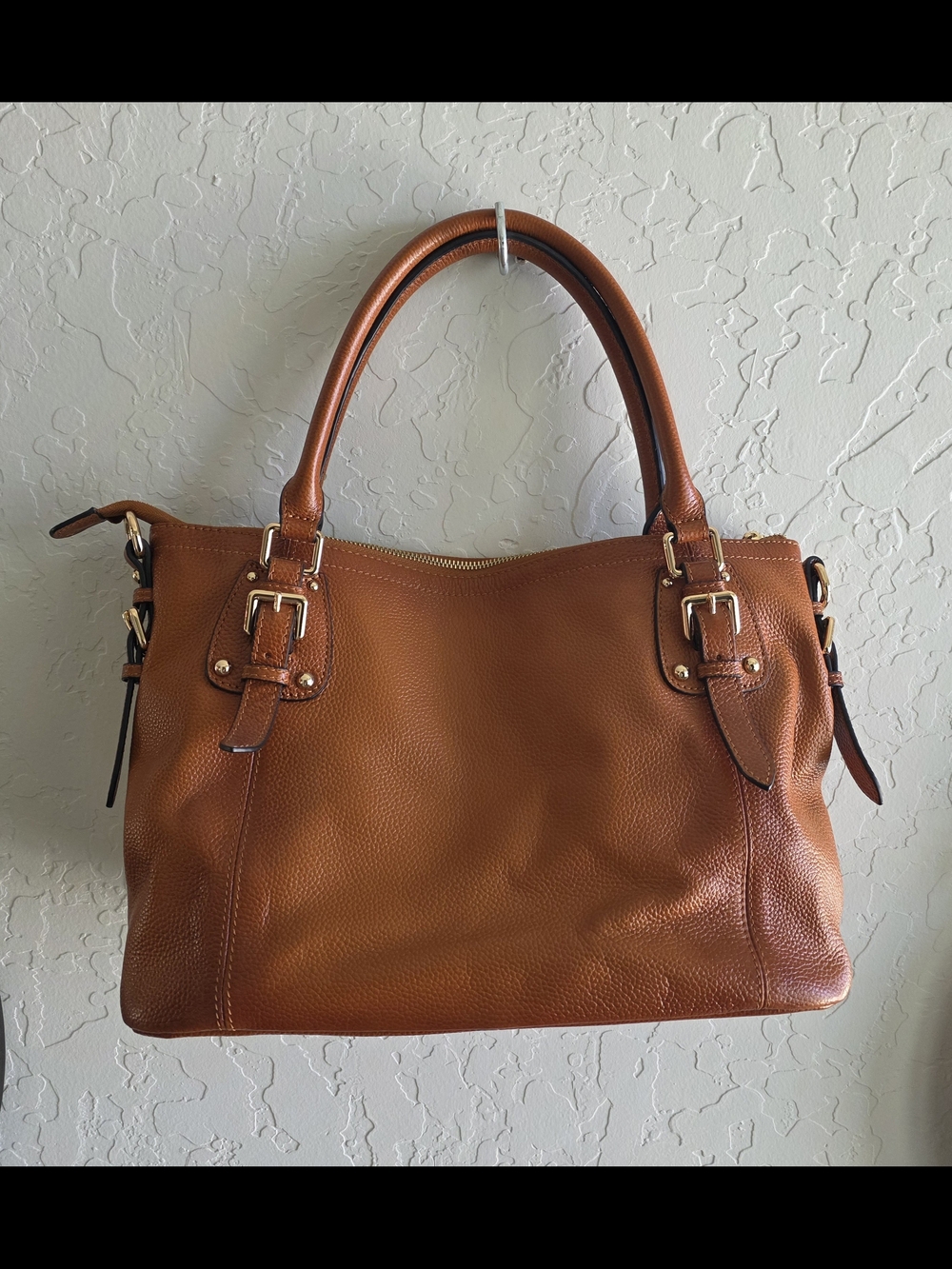 Women's Saddle Brown Leather Shoulder Bag with Gold Hardware